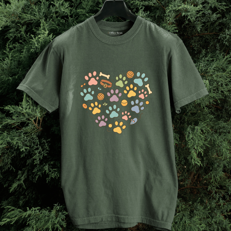 Pet Paws Heartshape T-shirt